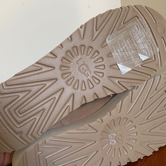 UGG WMNS Classic Zip Short Stiefel Boot - Picture 11 of 16